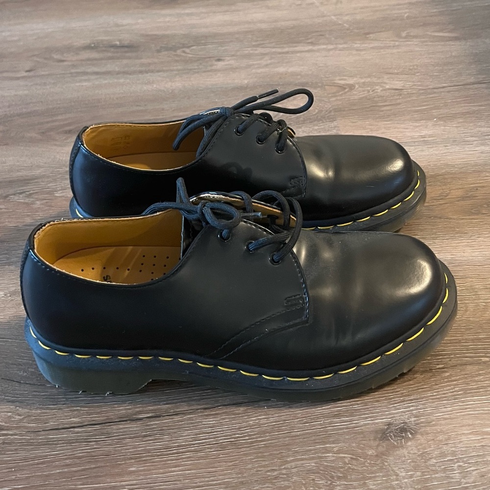 Dr. Martens Oxford black Doc Martens US 8 / EU 39
WORN ONCE